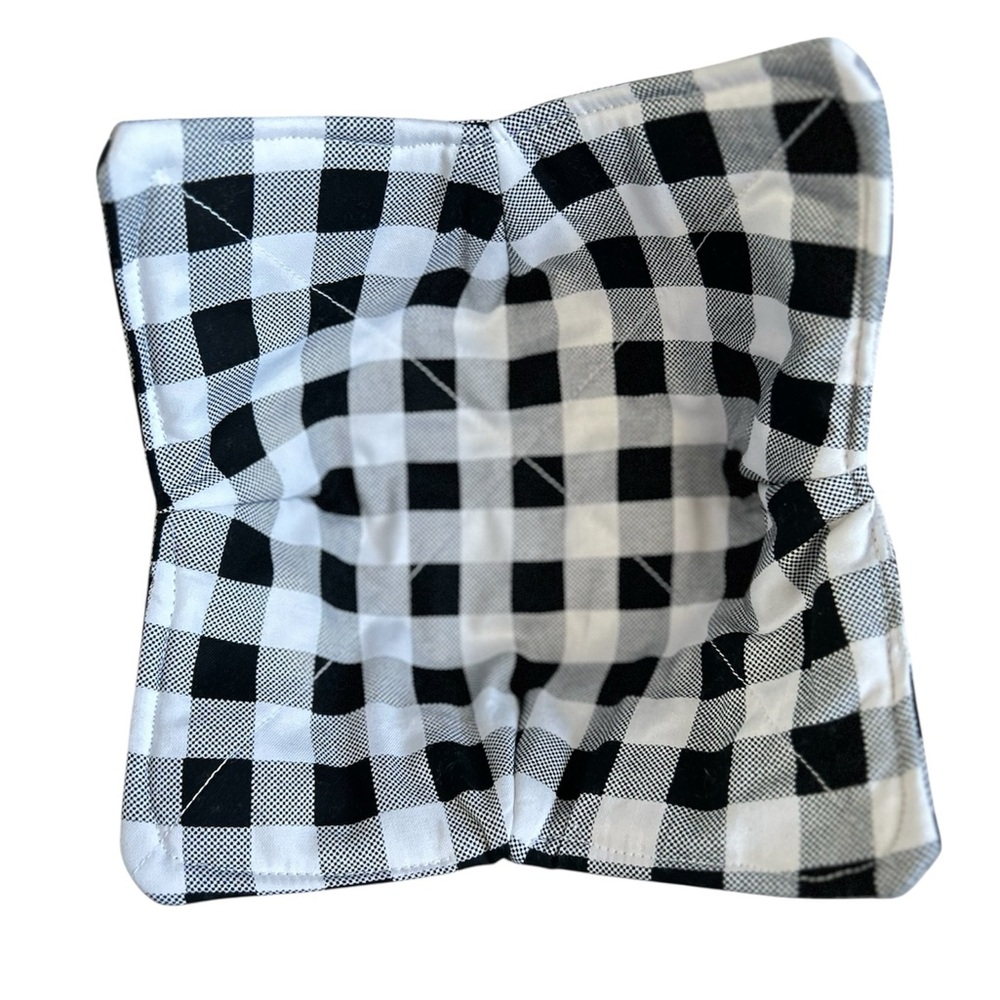 Hand Crafted Black and White Buffalo Plaid Microwave Small Bowl Cozy 100% Cotton - Picture 4 of 9